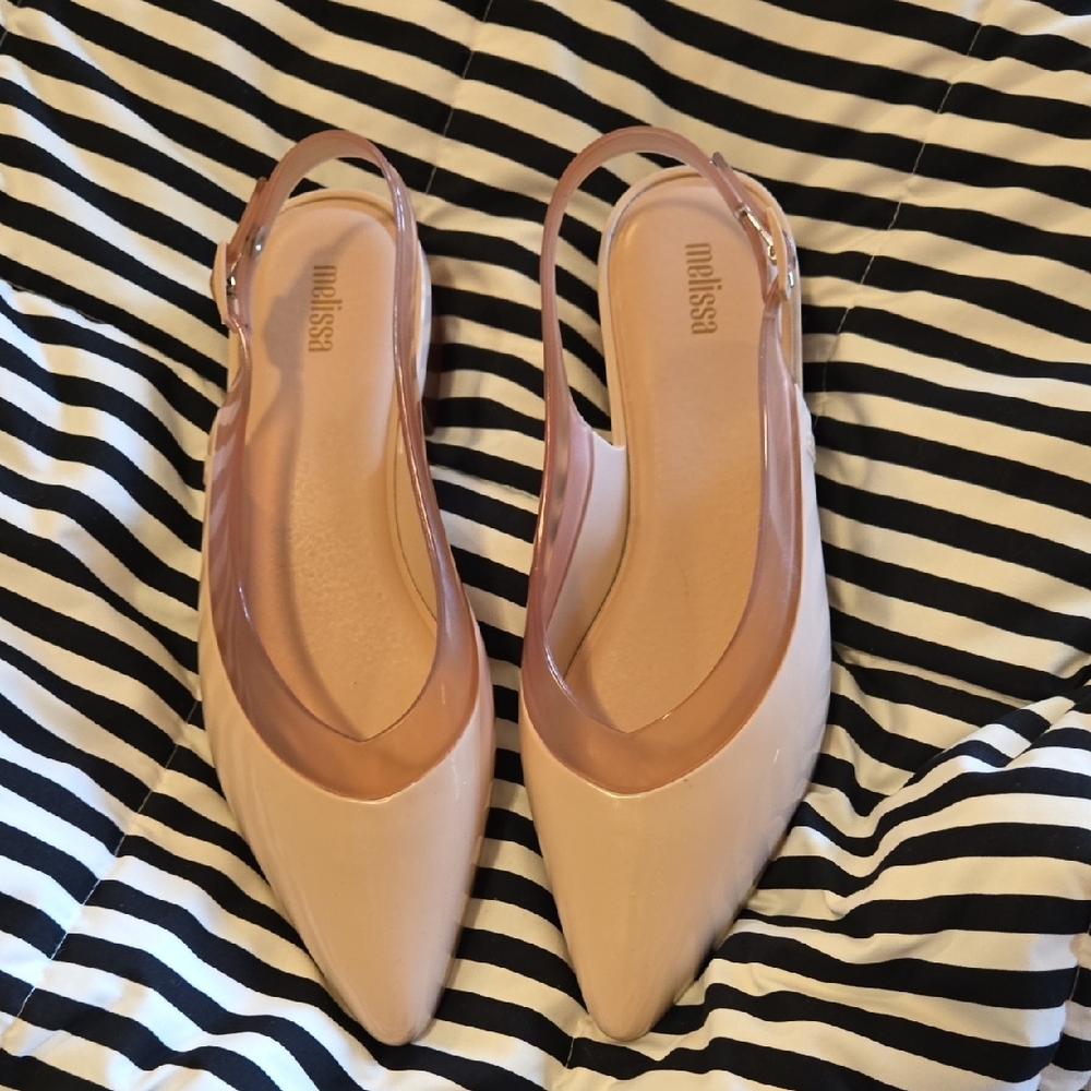 Melissa Cream Flats Sleek Minimalist Design